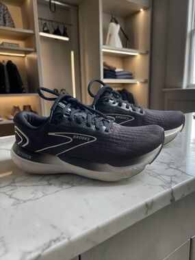 Brooks Women’s Size 7 Running Shoes - Black with White Accents